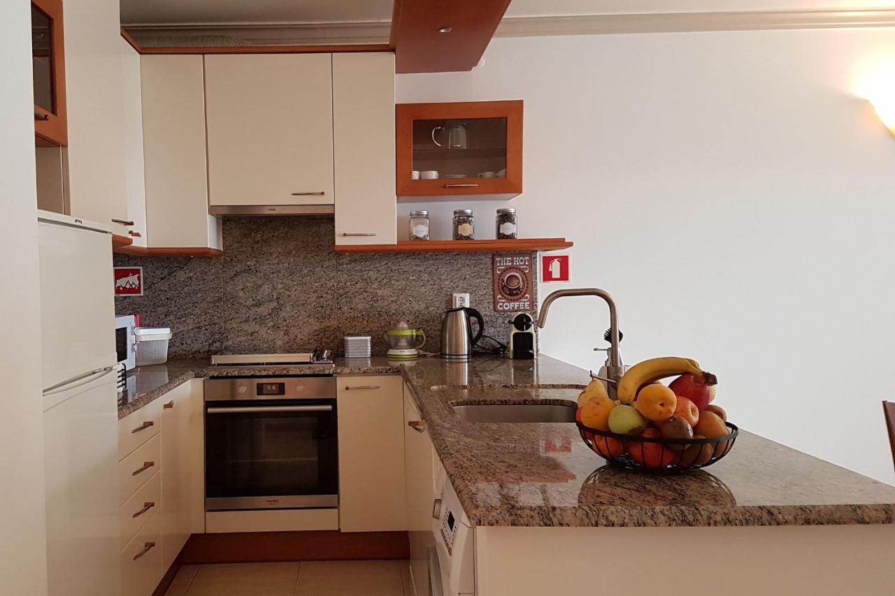 Lovelystay - Sea View Apartment With Pool & Garden Ericeira Exterior photo