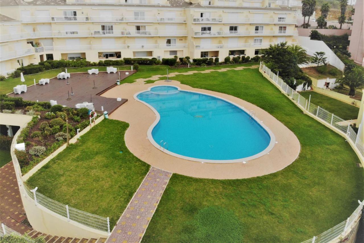 Lovelystay - Sea View Apartment With Pool & Garden Ericeira Exterior photo